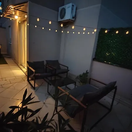Apartment Lav *